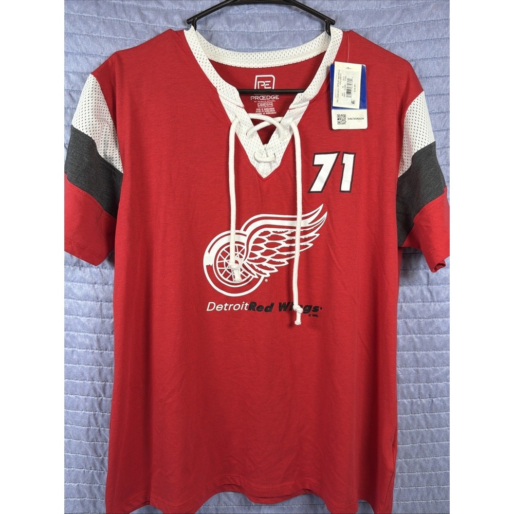Detroit Red Wings ~ "Dylan Larkin" NHL Short Sleeve Shirt #71